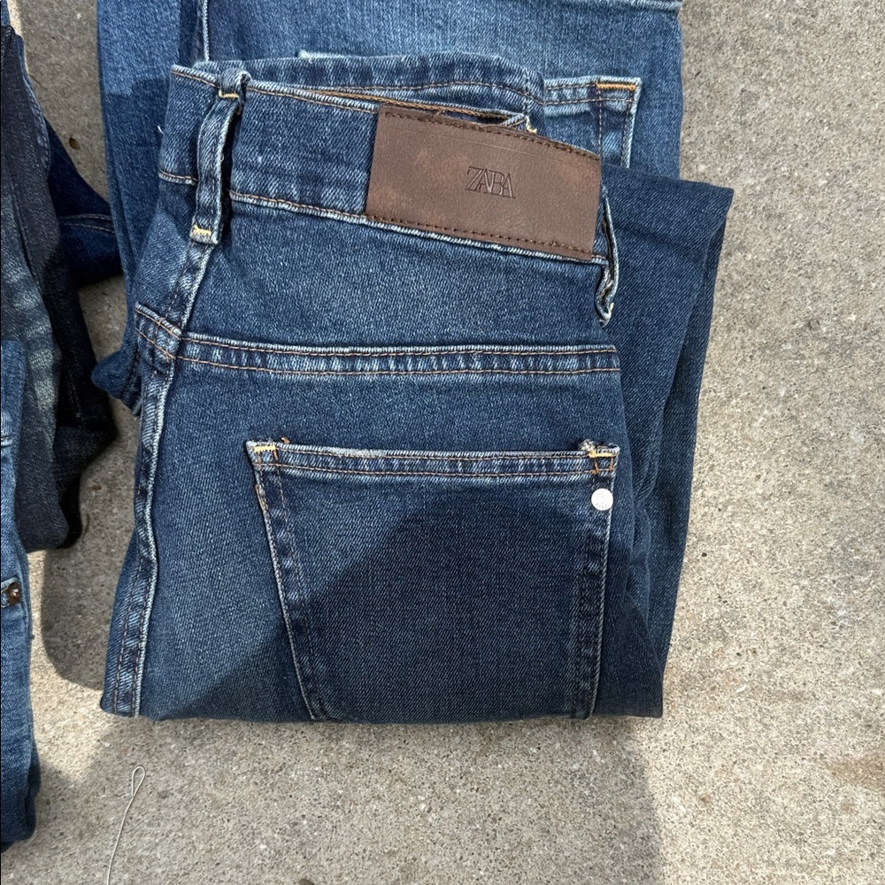 Zara Men's Dark Blue Straight Jeans